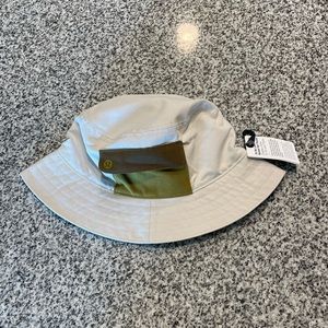 Lulu 🍋 Bucket Hat NWT